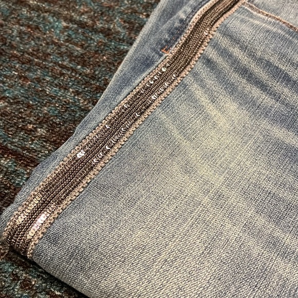 White House Black Market Girlfriend embellished crop jeans Size 6 - Picture 4 of 12